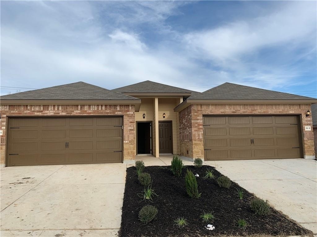 379 Joanne Loop - Photo 1