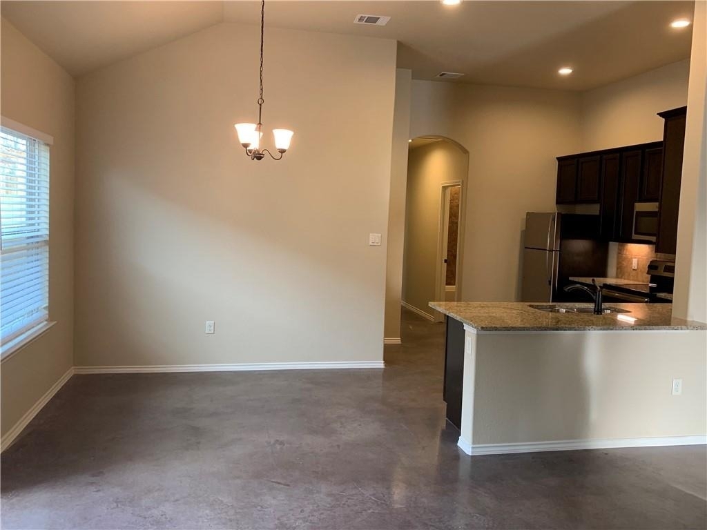 379 Joanne Loop - Photo 14
