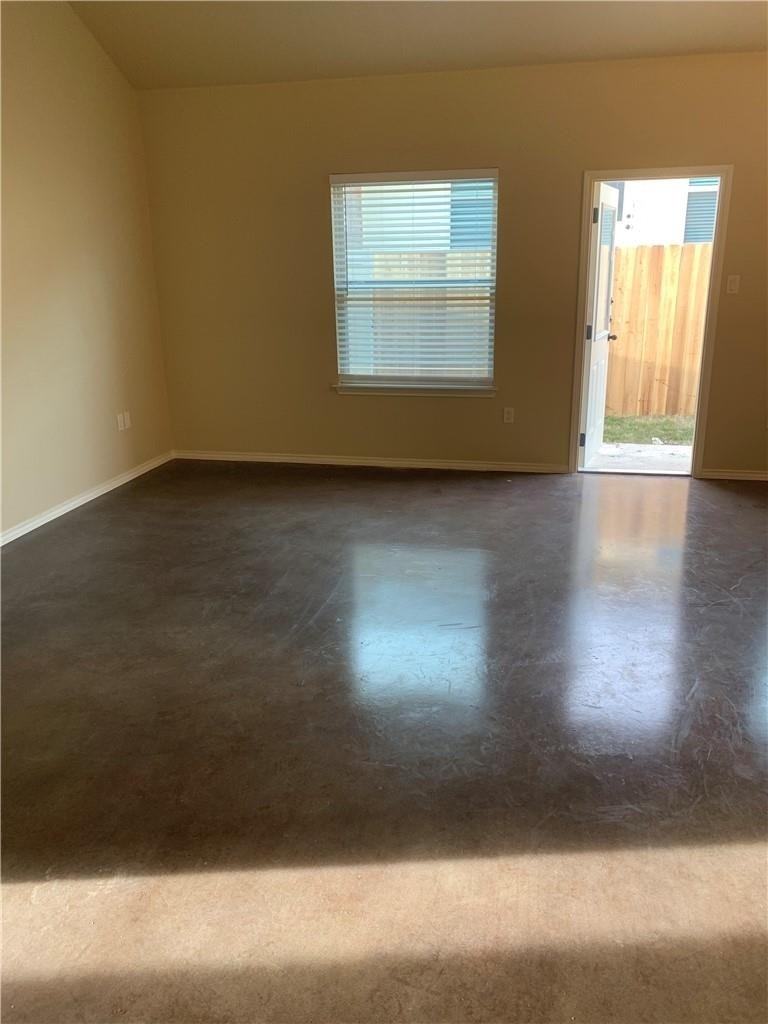379 Joanne Loop - Photo 13