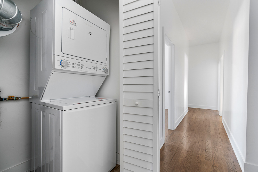 3655 S Indiana Avenue - Photo 12