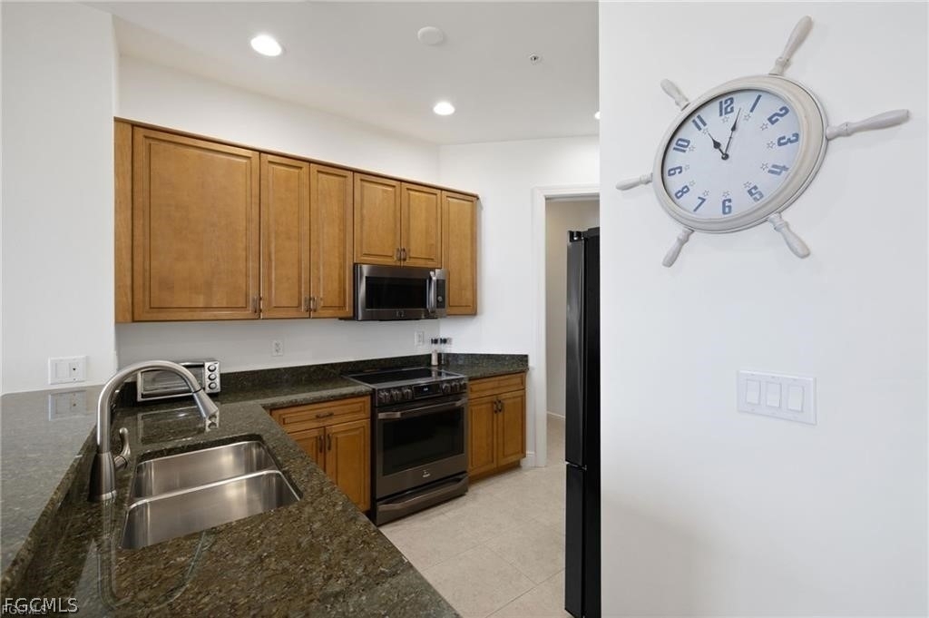 5781 Cape Harbour Drive - Photo 6