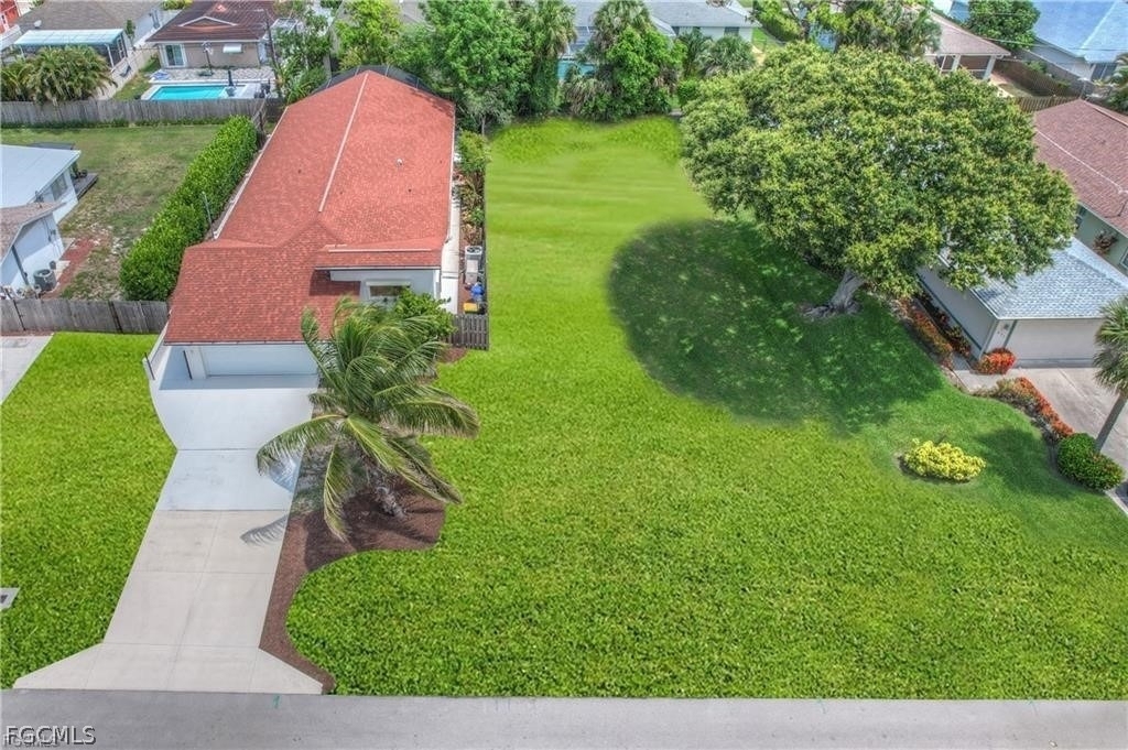 663 110th Avenue N - Photo 32