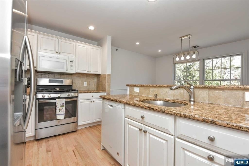203 Central Park - Photo 11