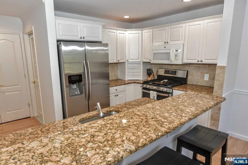 203 Central Park - Photo 10