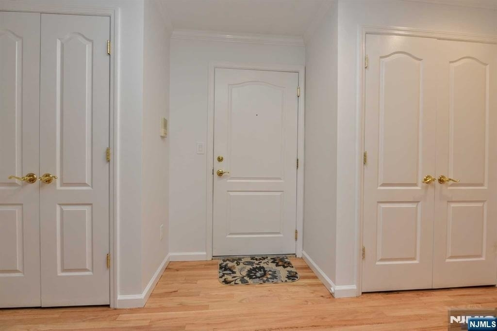 203 Central Park - Photo 2