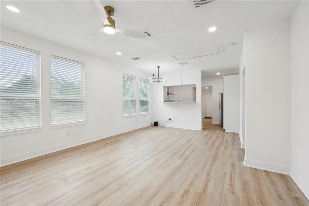 2272 Pierce Street - Photo 6