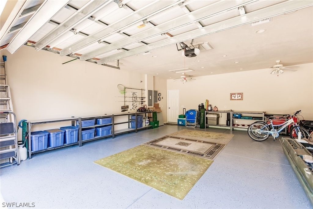 7859 Berkshire Pines Drive - Photo 33
