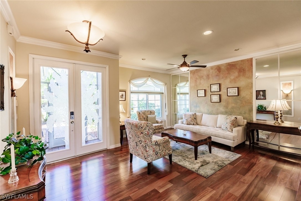 7859 Berkshire Pines Drive - Photo 4