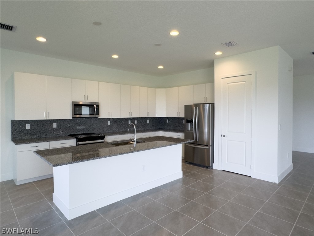 5286 Nevola Avenue - Photo 9