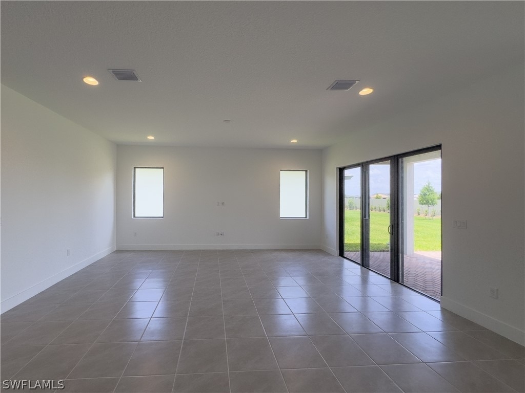 5286 Nevola Avenue - Photo 7
