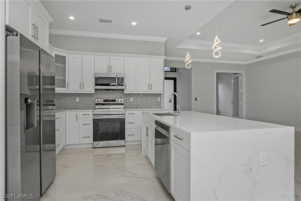 791 14th Street Ne - Photo 9