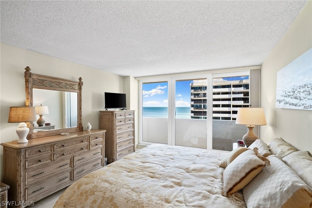 4001 Gulf Shore Boulevard N - Photo 19