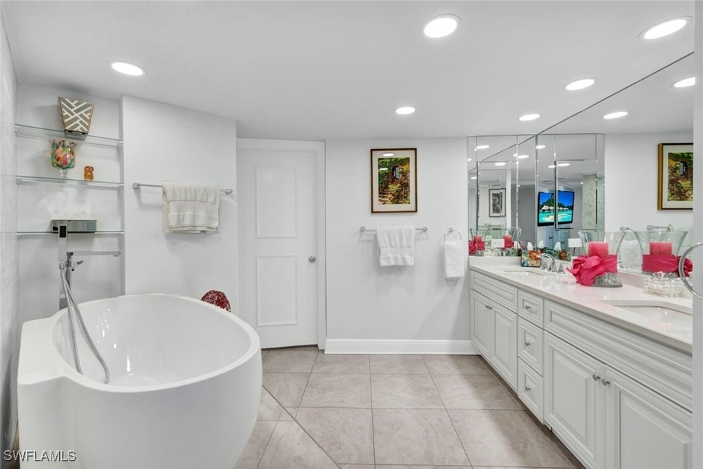 4041 Gulf Shore Boulevard N - Photo 20
