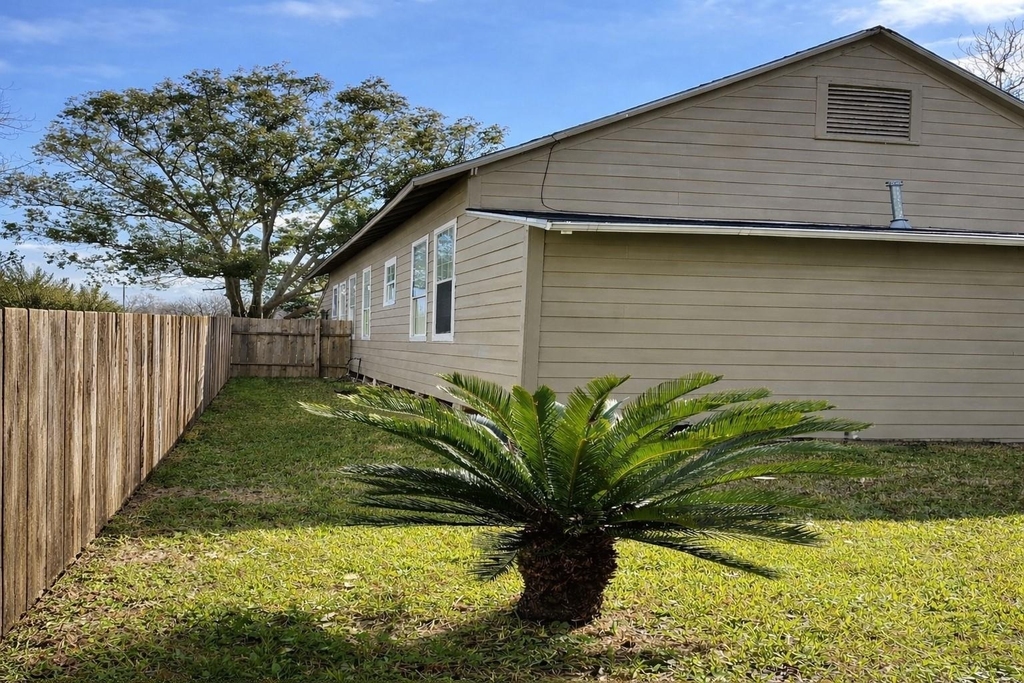 504 Green Street - Photo 14
