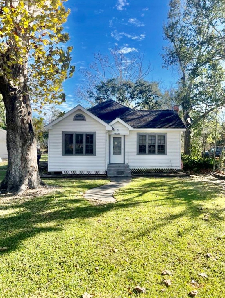 321 S Arcola Street - Photo 0