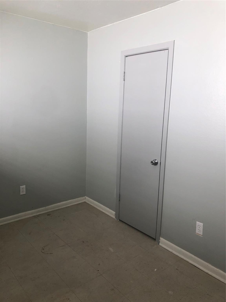 404 James Street - Photo 8