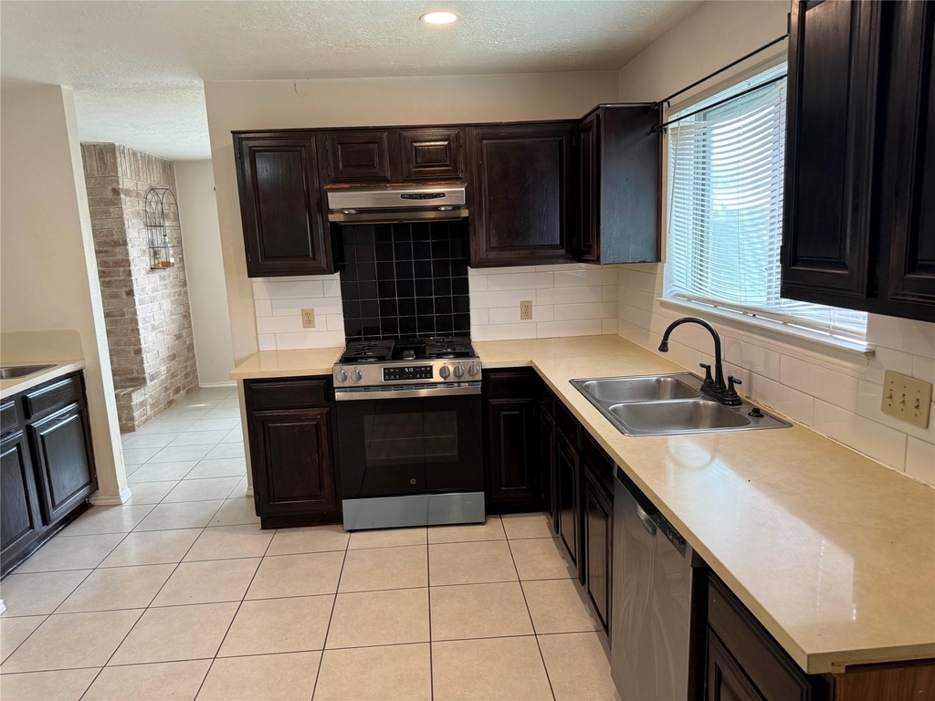 13123 Chipman Glen Drive - Photo 32