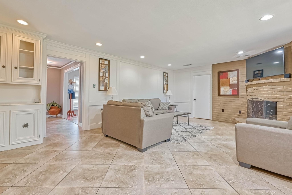 711 Lodgehill Lane - Photo 1