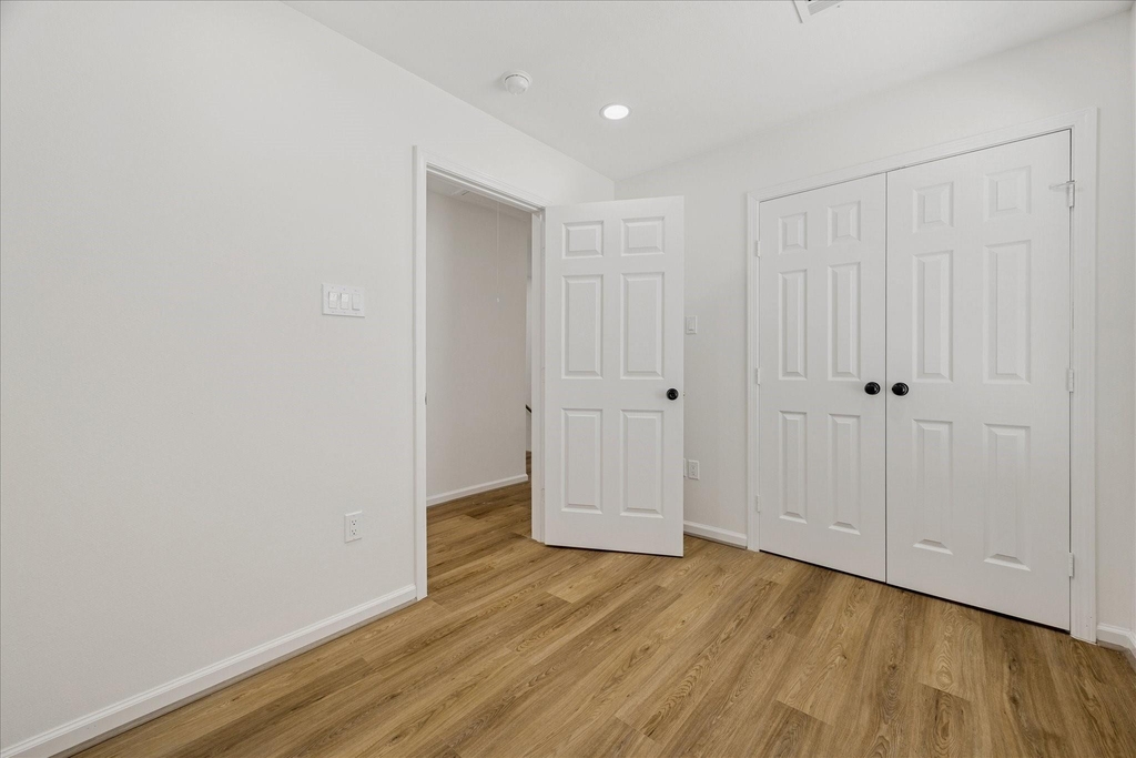9913 Porto Rico Road - Photo 29
