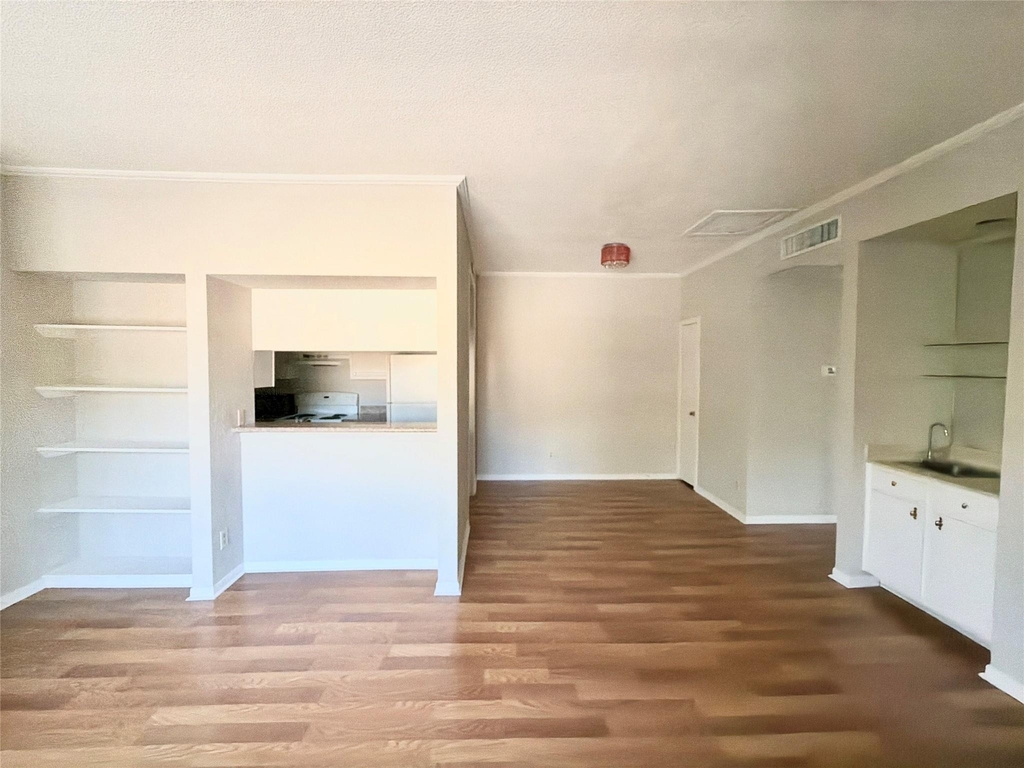 728 Bering Drive - Photo 1