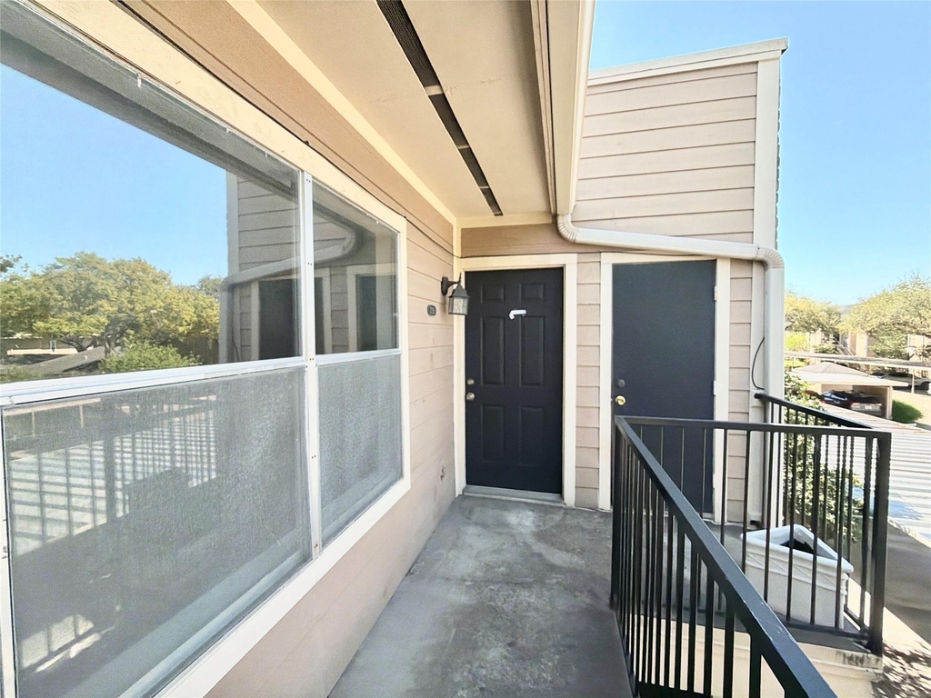 728 Bering Drive - Photo 10