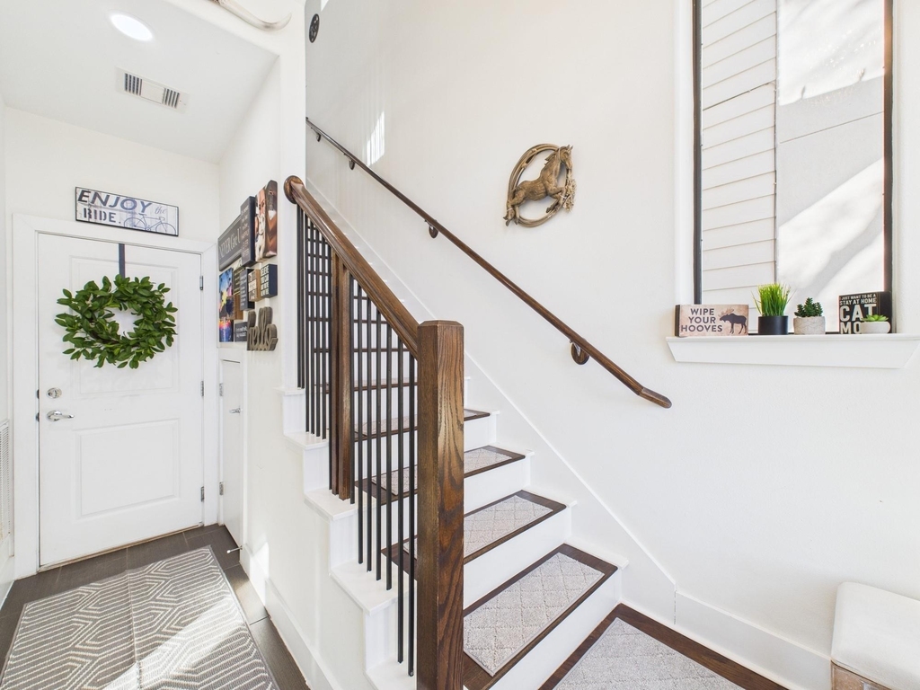 1404 Spring Street - Photo 8