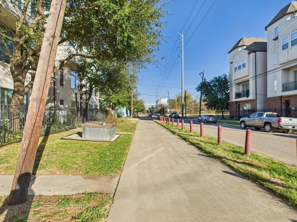 1404 Spring Street - Photo 45