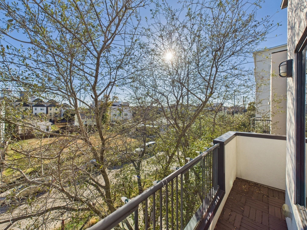 1404 Spring Street - Photo 31