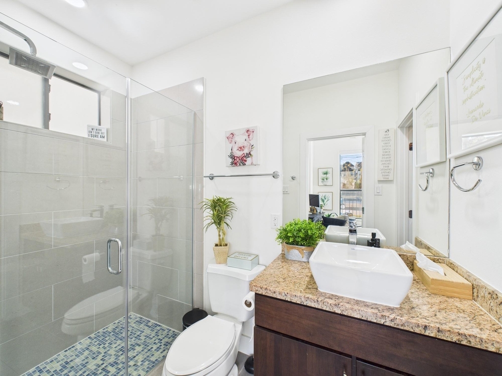 1404 Spring Street - Photo 7