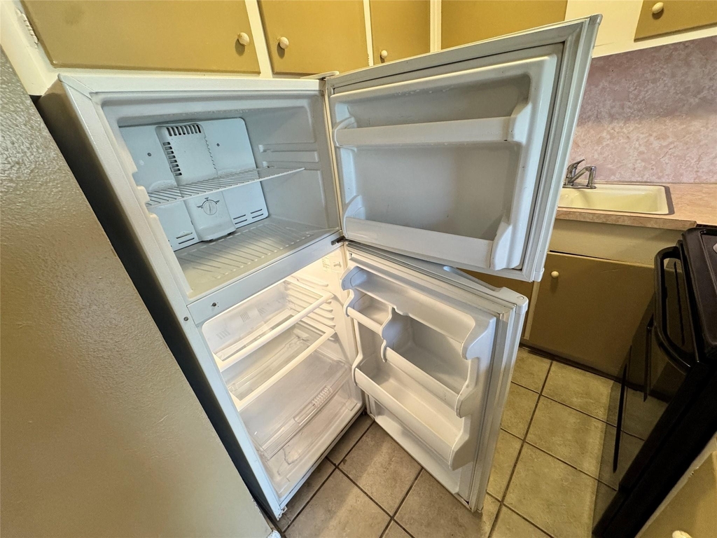 2201 North Grand Boulevard - Photo 9