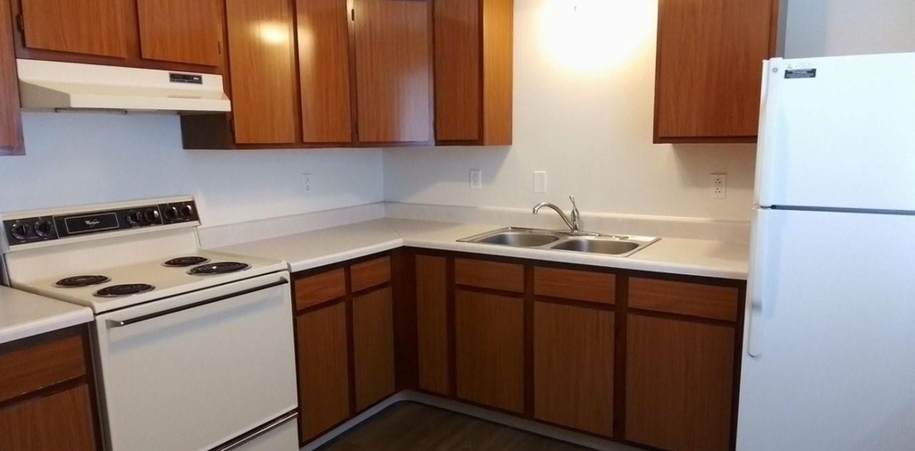 602 W Van Dorn Street - Photo 6