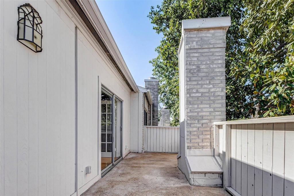 3800 Tanglewilde Street - Photo 17