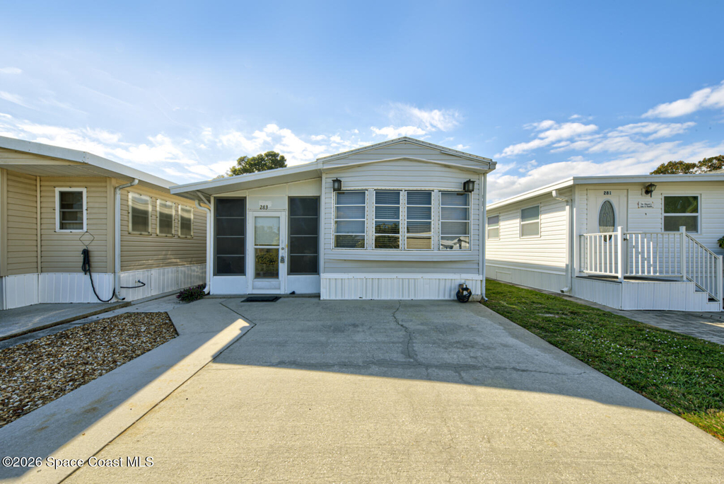 283 Buffalo Place - Photo 0