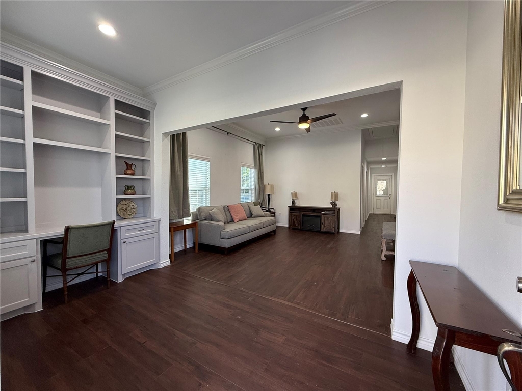 1717 Weber Street - Photo 2