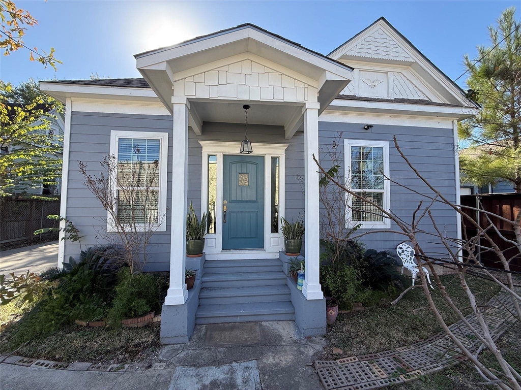 1717 Weber Street - Photo 0