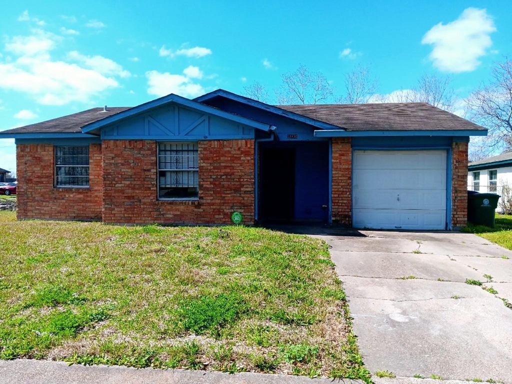 11830 Mosscrest Drive - Photo 0