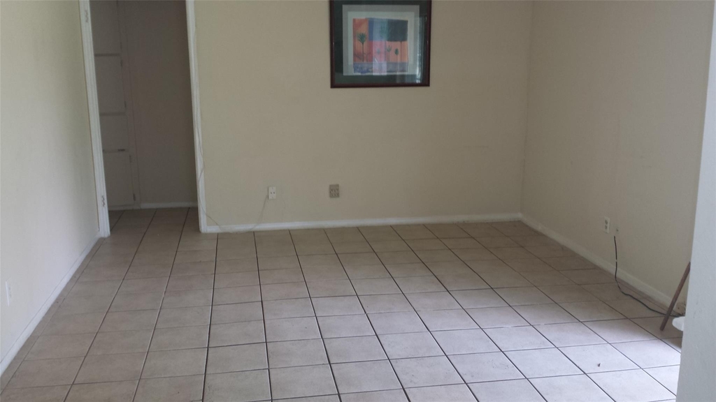 11830 Mosscrest Drive - Photo 2