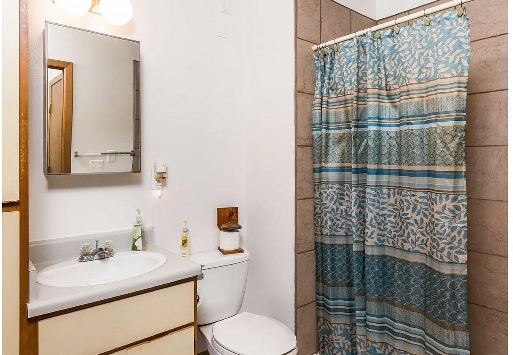918 E 17th Street - Photo 8