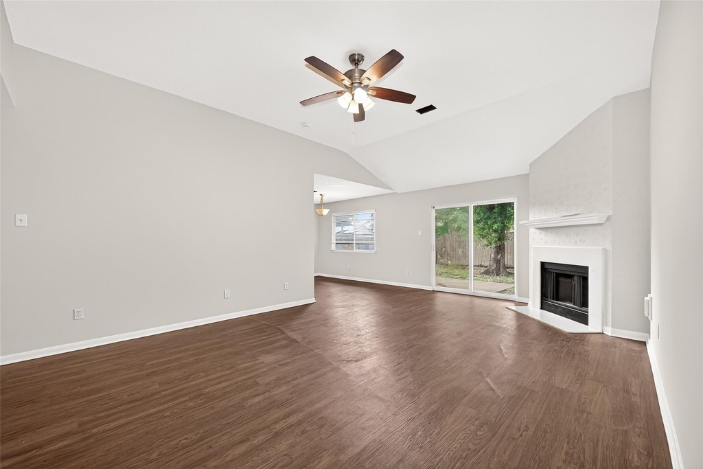 28811 Stapleford Street - Photo 7