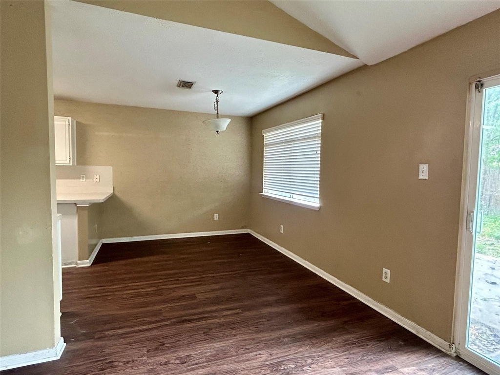 28811 Stapleford Street - Photo 5