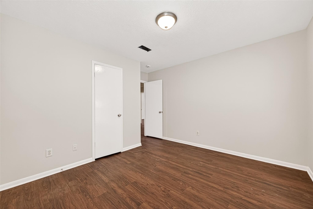 28811 Stapleford Street - Photo 15