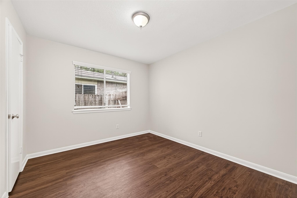 28811 Stapleford Street - Photo 16