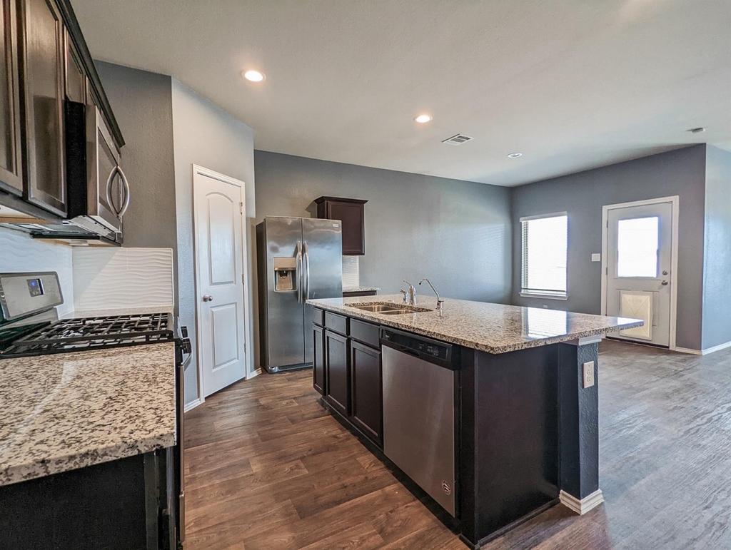 14541 Montclair Way - Photo 6
