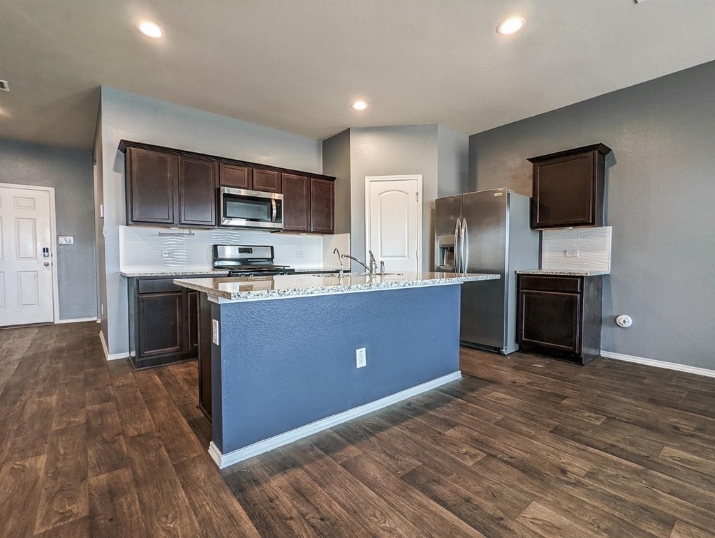 14541 Montclair Way - Photo 4