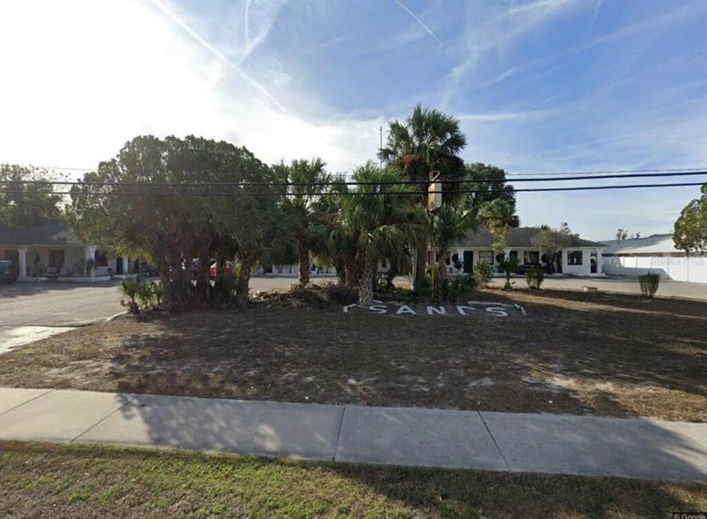 1600 E Duval Street - Photo 0
