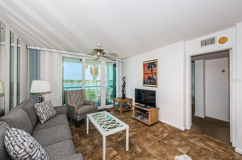 5801 Bahia Del Mar Circle - Photo 10