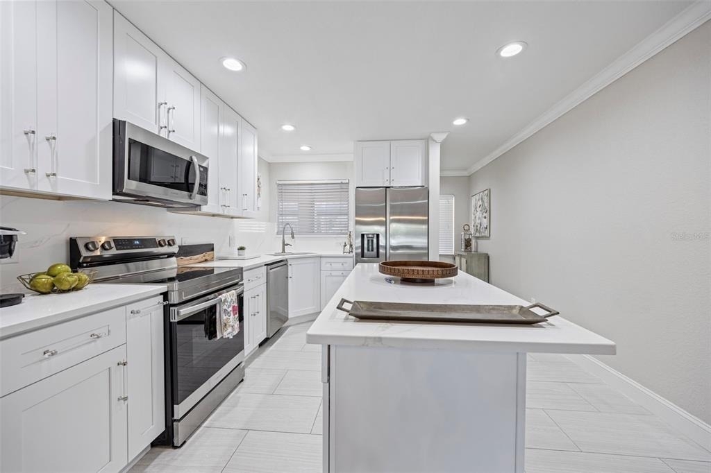 1008 Apollo Beach Boulevard - Photo 10