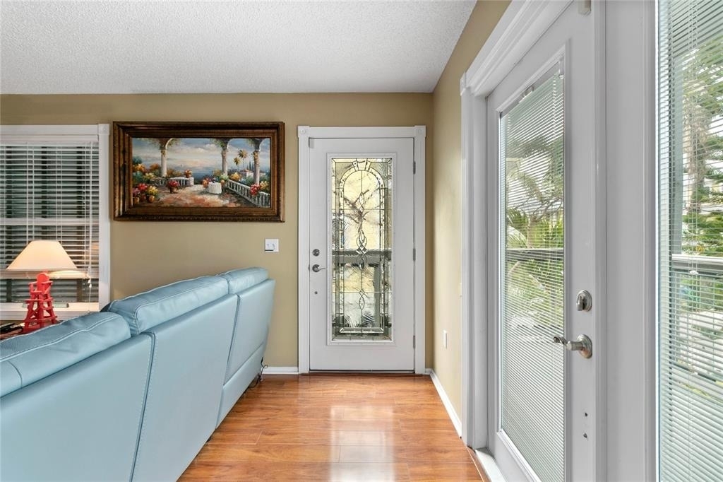 2511 Avenue C - Photo 10