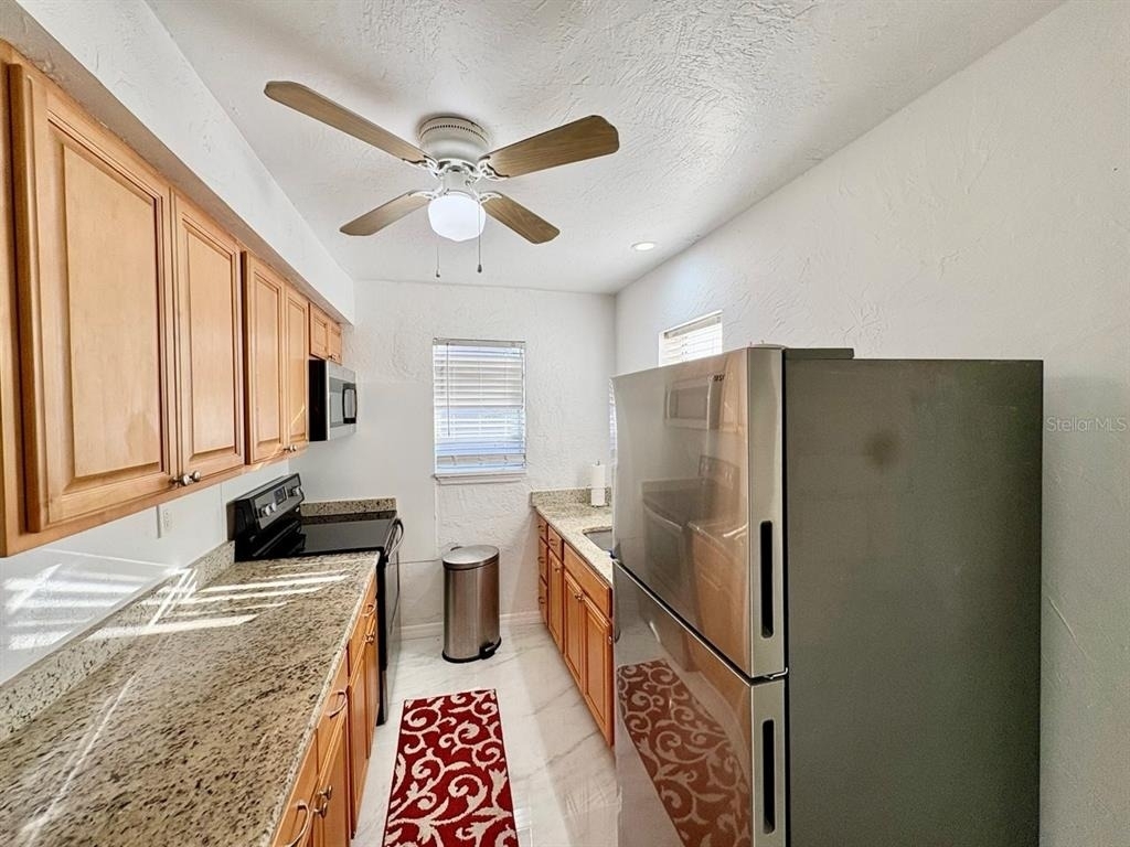 524 E Lime Street - Photo 8