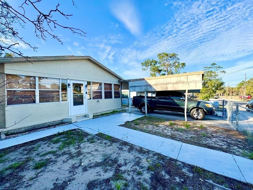 524 E Lime Street - Photo 2